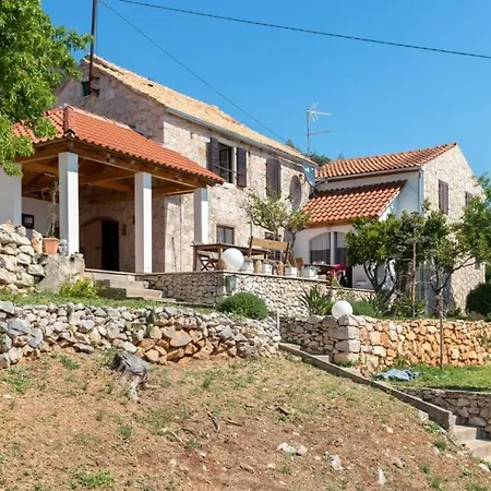 Apartment Ladovina, Relaxing Enviroment With A Modern In A Old Stone House Zavala